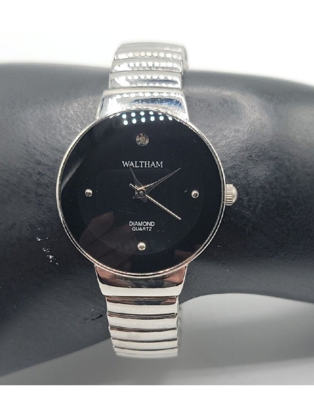 Vintage Waltham Ladies Diamond Quartz Watch 28mm Black Dial Silver Tone Band